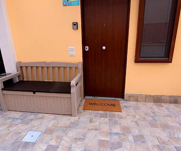 Domus Marti Πανσιόν Φόρμια